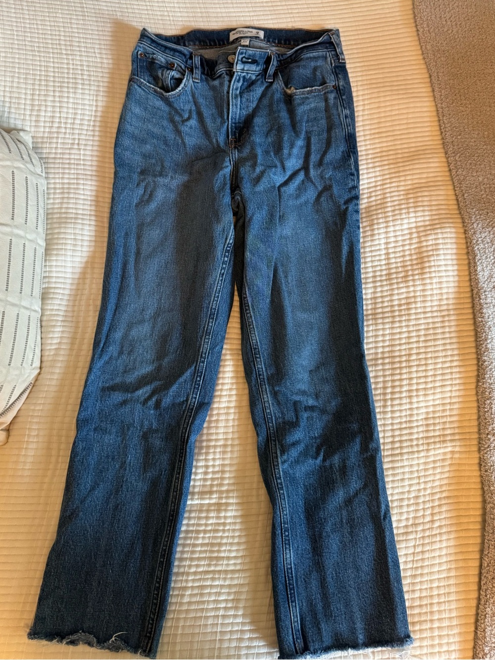 Abercrombie the 90s straight mid-rise jeans